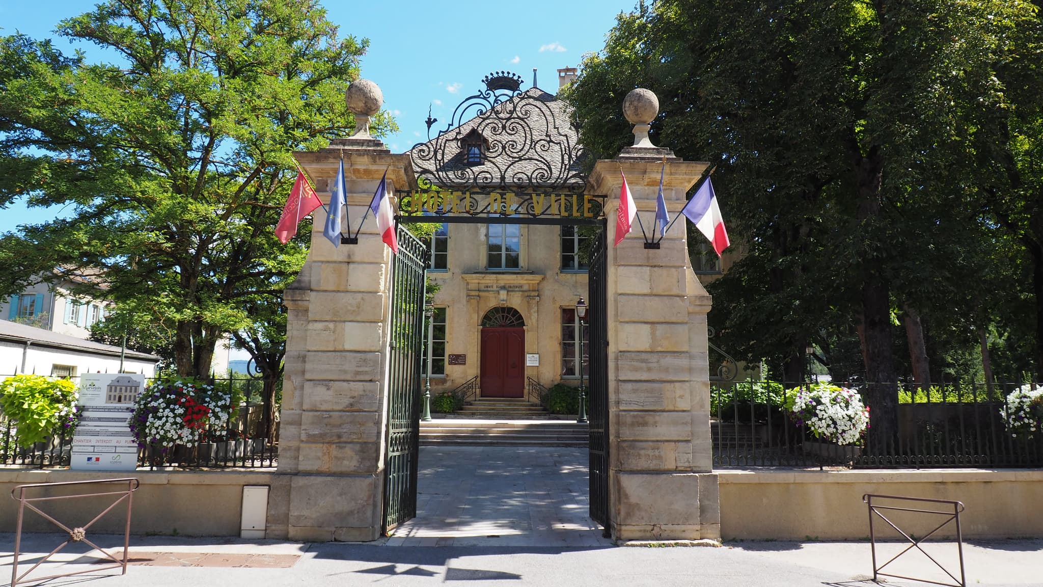 Hôtel de Ville entrée