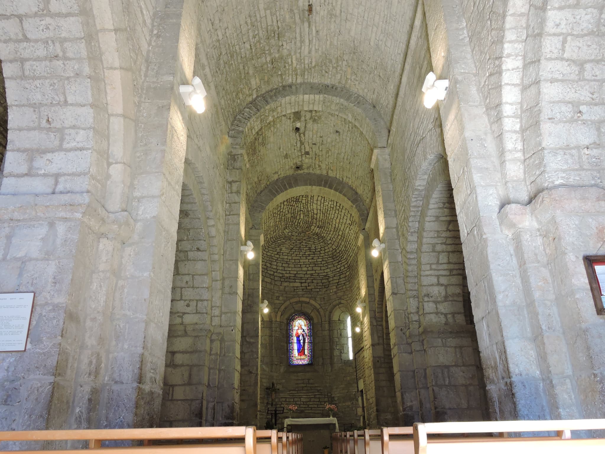 PCULAR048FS0000W-eglise la malene3