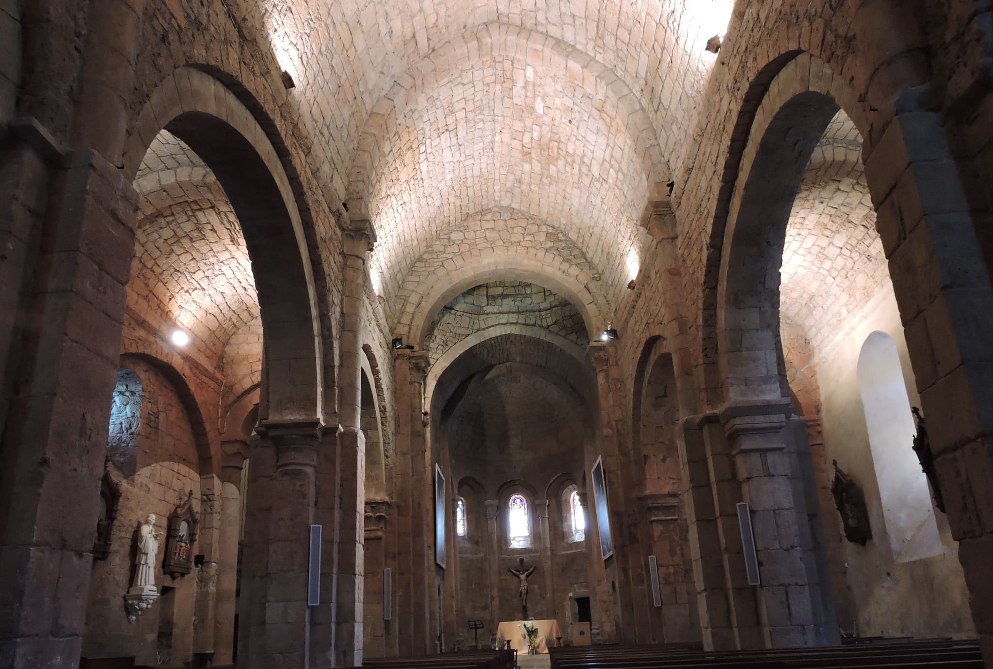 PCULAR048V506LCQ_eglise ispagnac3