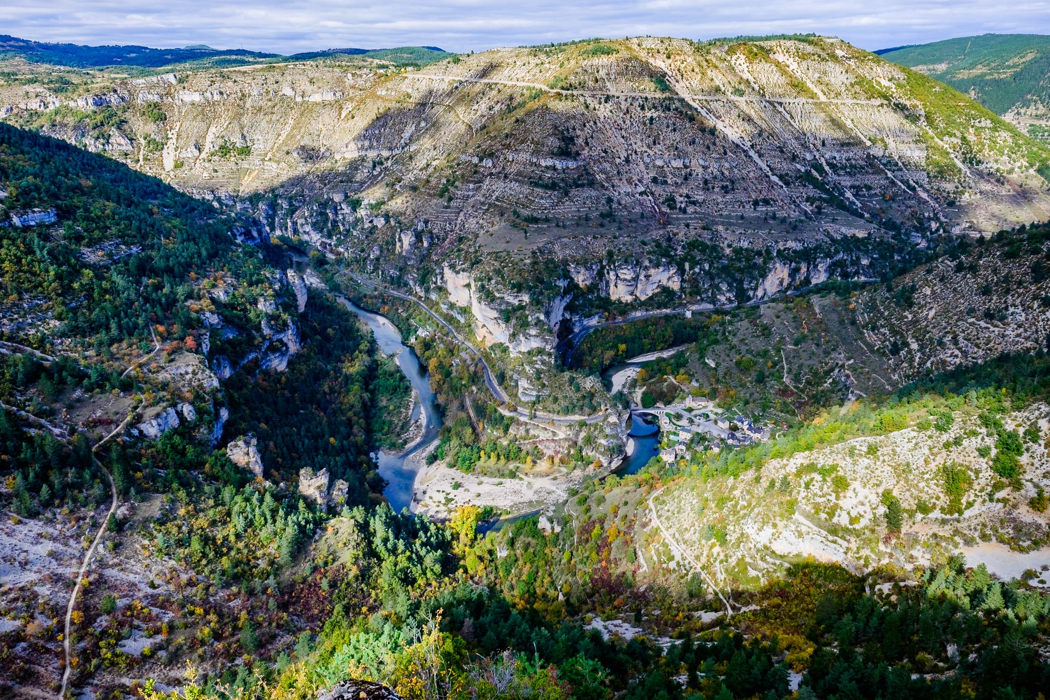 POILAR048V509QK6_04