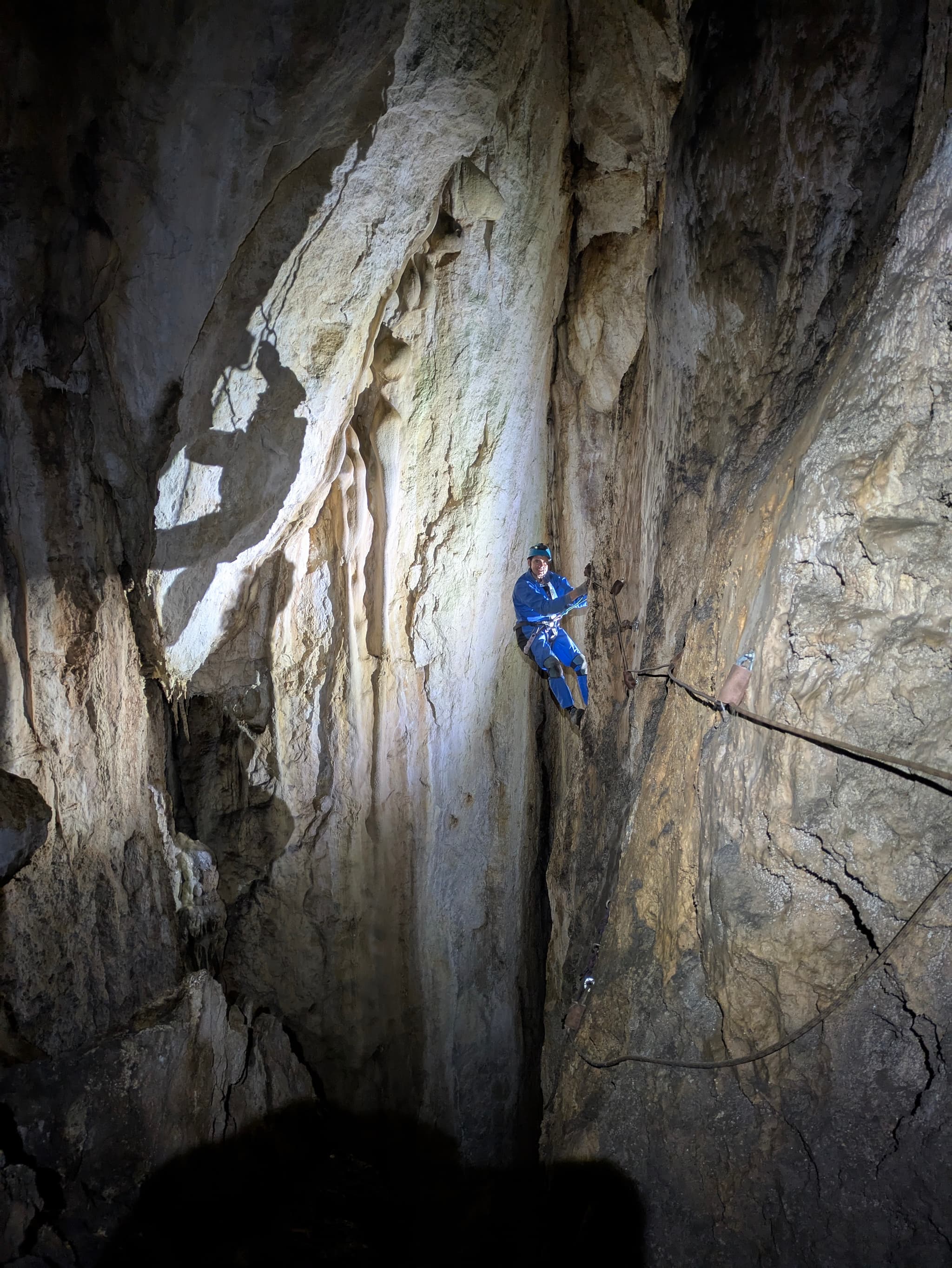 Explorez les profondeurs avec la Via Corda de Tanara Aventure
