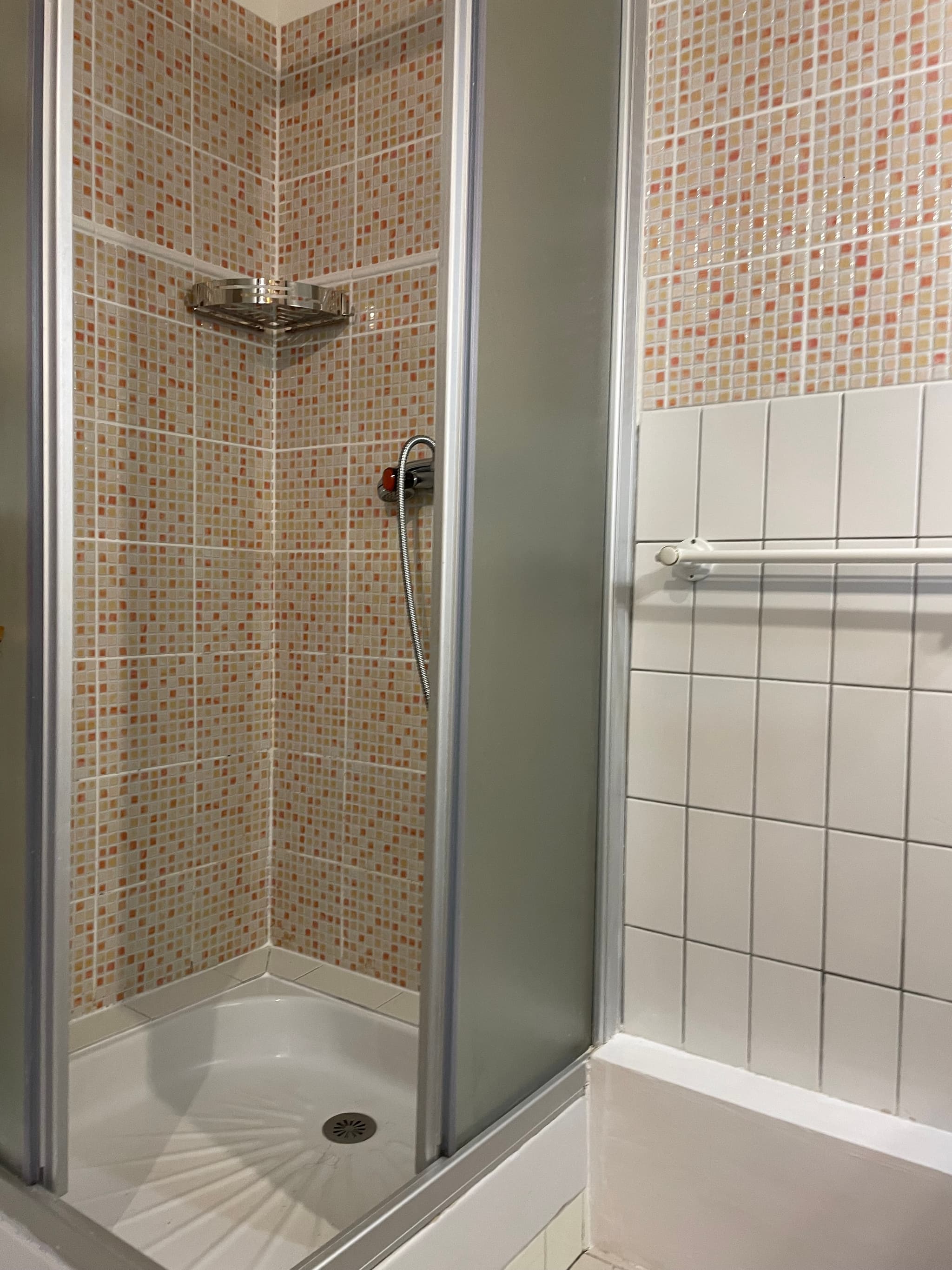 SALLE DE DOUCHE