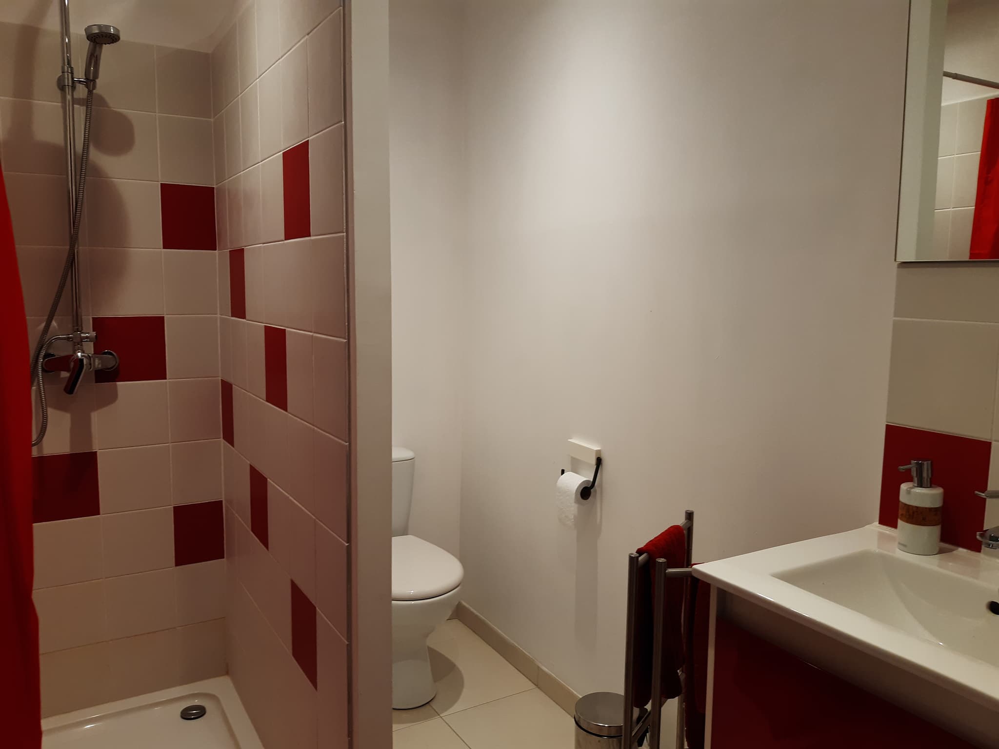 Salle-d-eau-chambre-Noyer