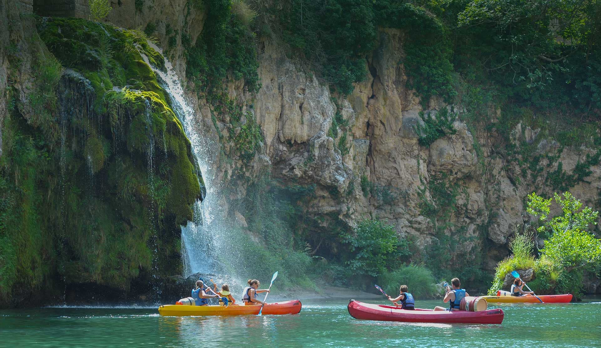 Canoé kayak dans les Gorges du Tarn ( à 1 h)