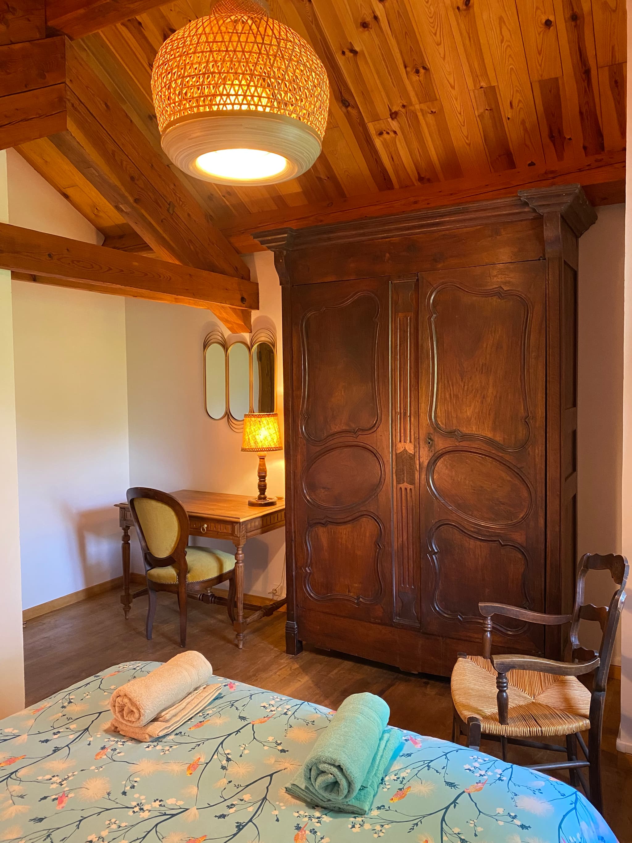 Chambre côté bureau bureau