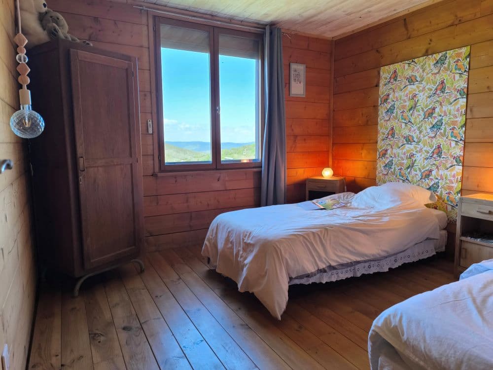 Chambre oiseaux armoire