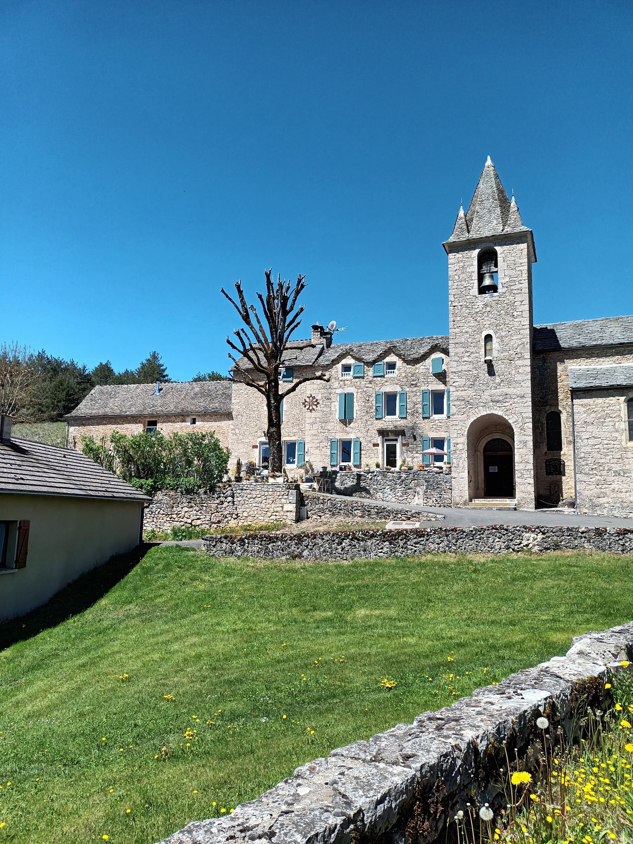 Eglise la piguièere exterieur