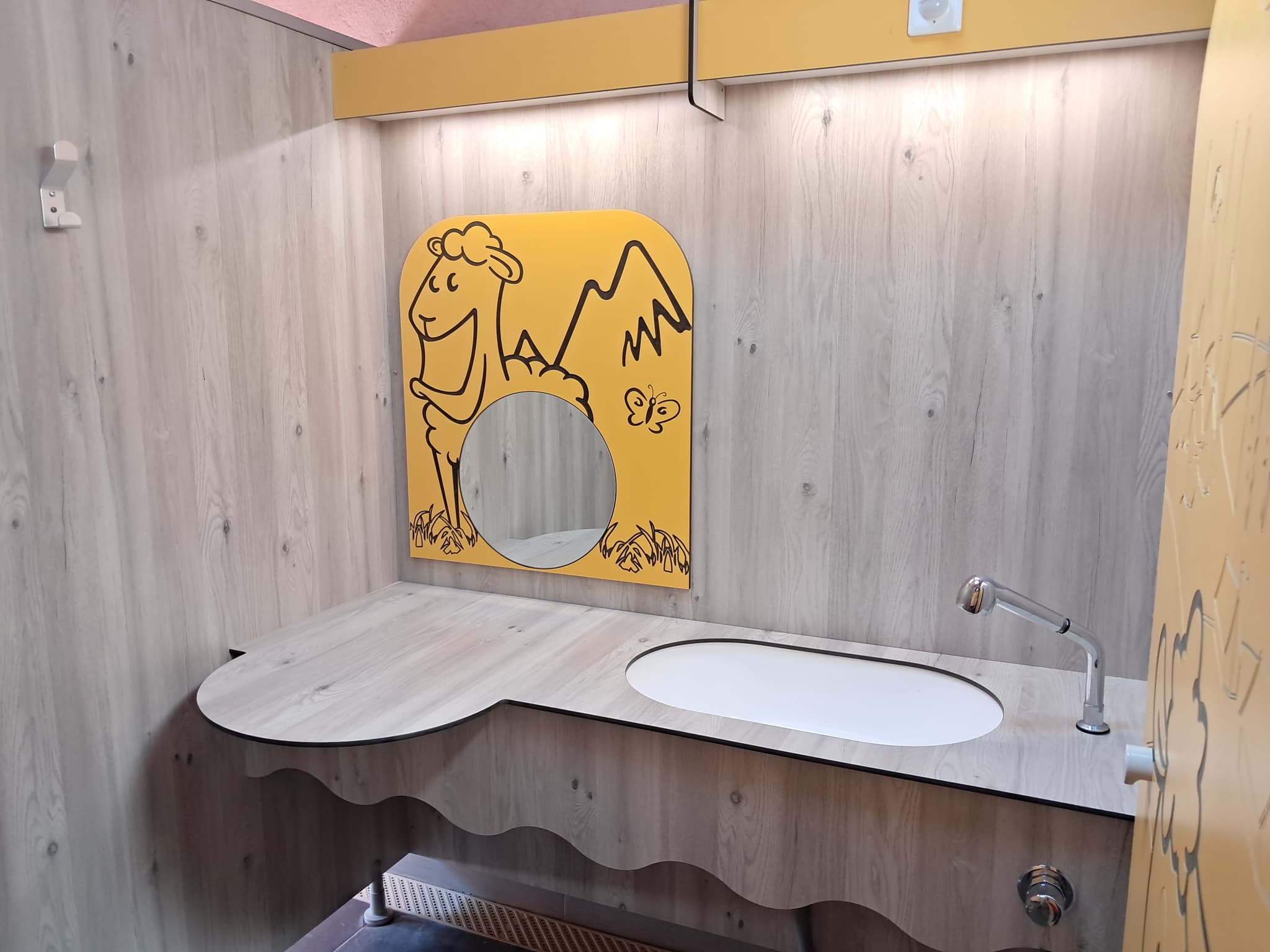 Espace bébé sanitaire
