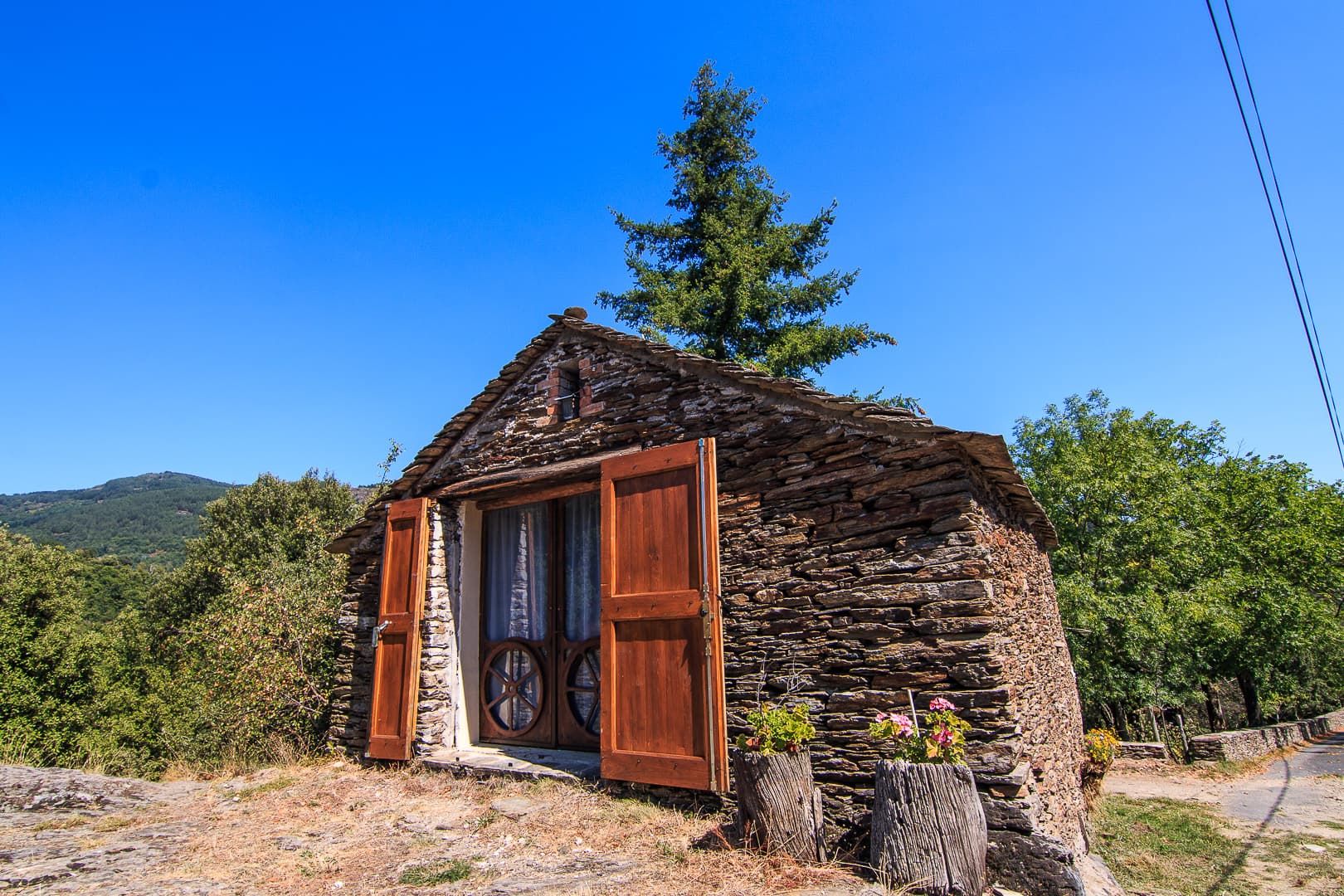 Gîte-cevennes-exterieur-nature