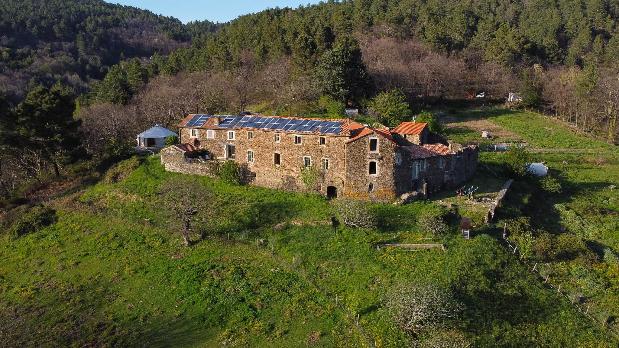 Photo drone du mas