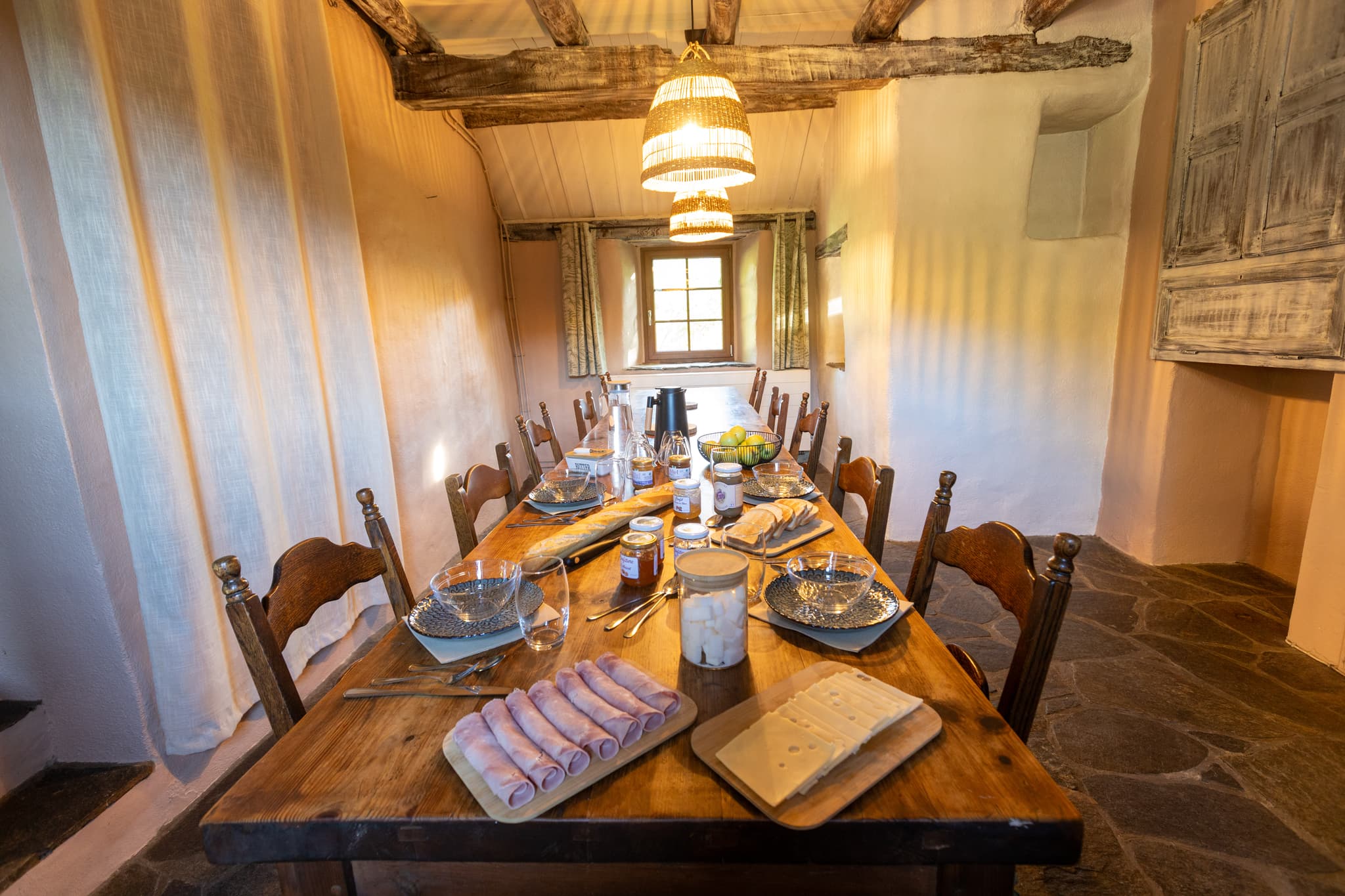 Table d'hotes interieur