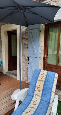 Barry - partie de la terrasse non couverte