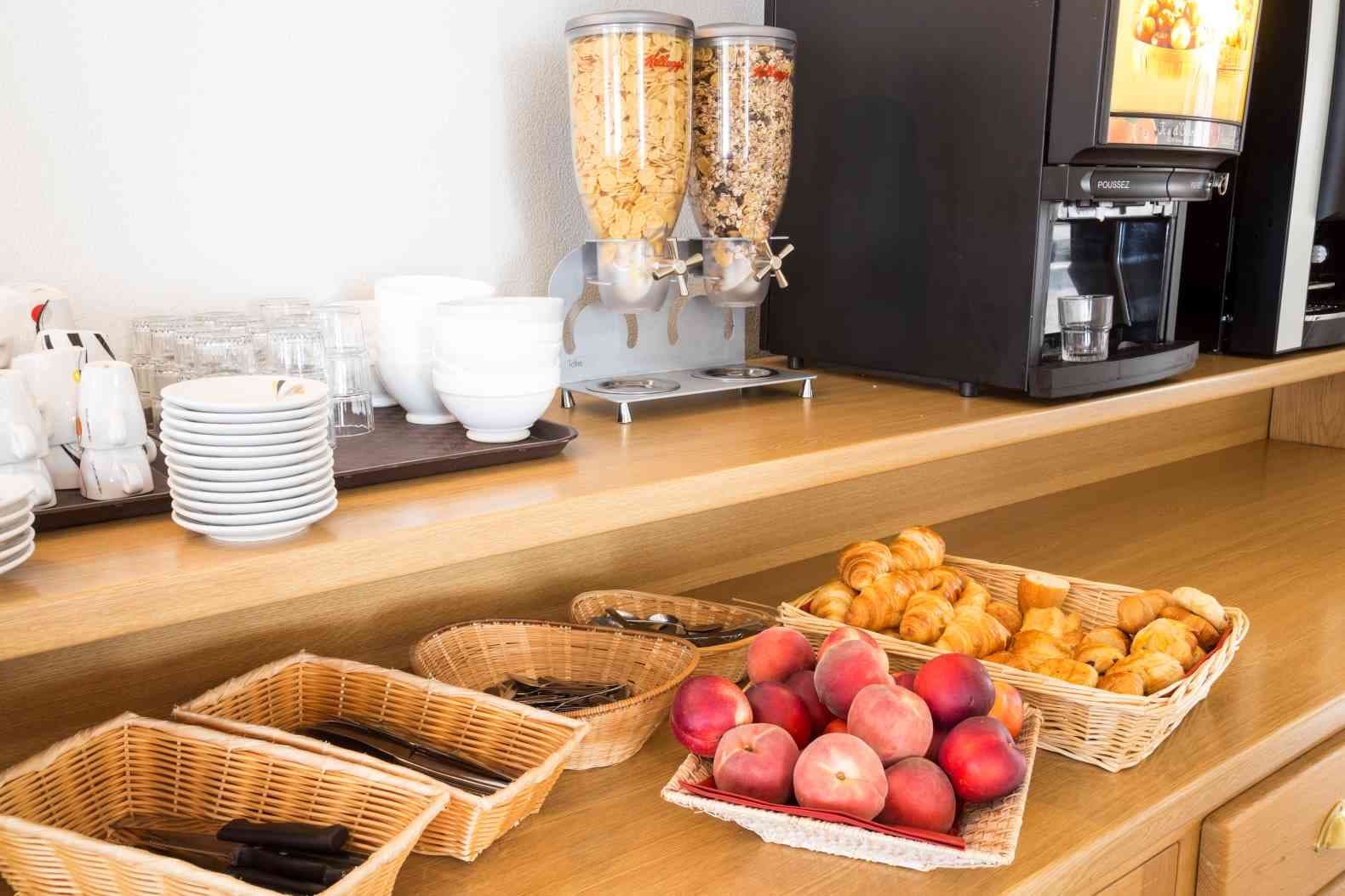 Petit déjeuner hôtel des Bateliers
