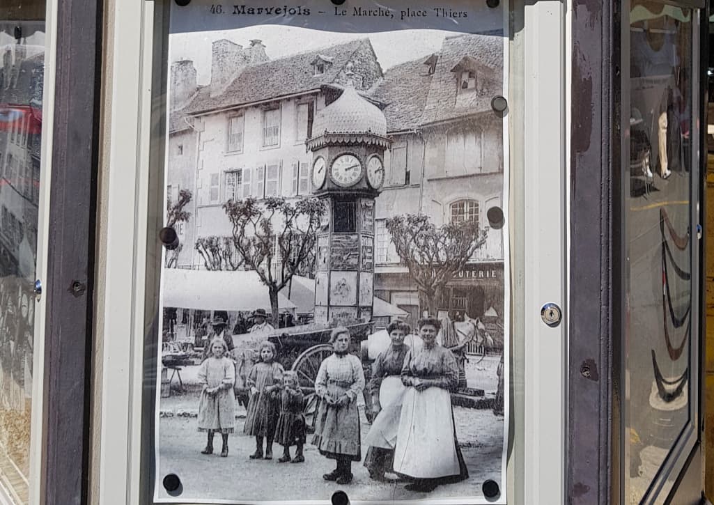 Place Thiers 1889 horloge Coutençon