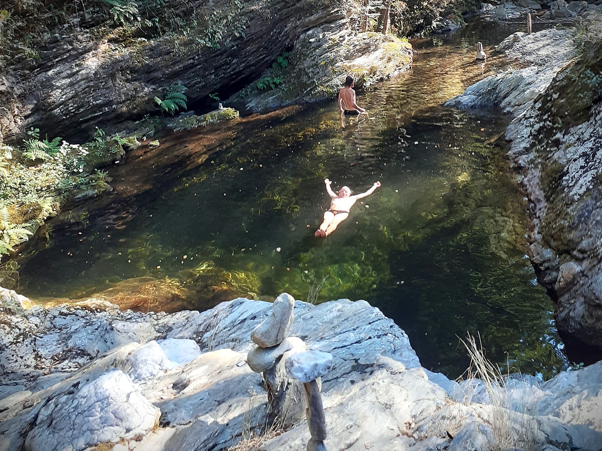 Des coins de rivière sauvages juste à côté