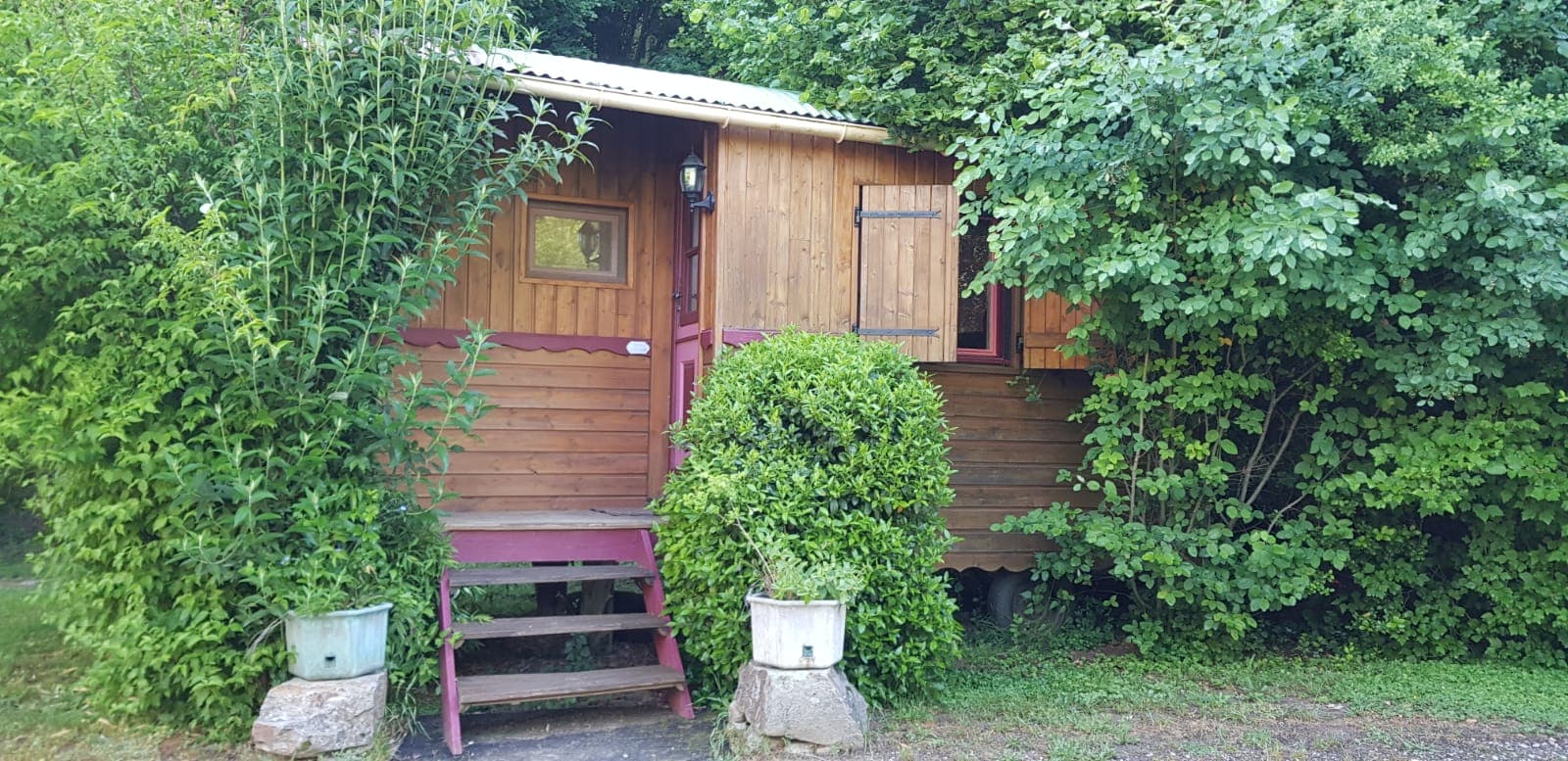 Roulotte vue de coté