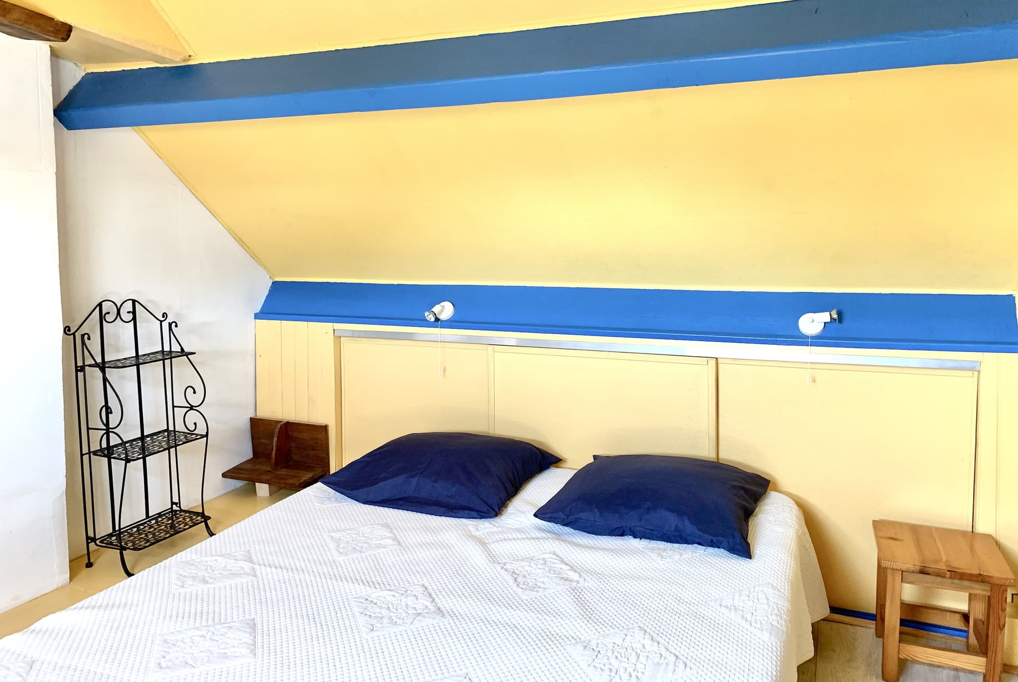 Sibylle-navy-double-lit160