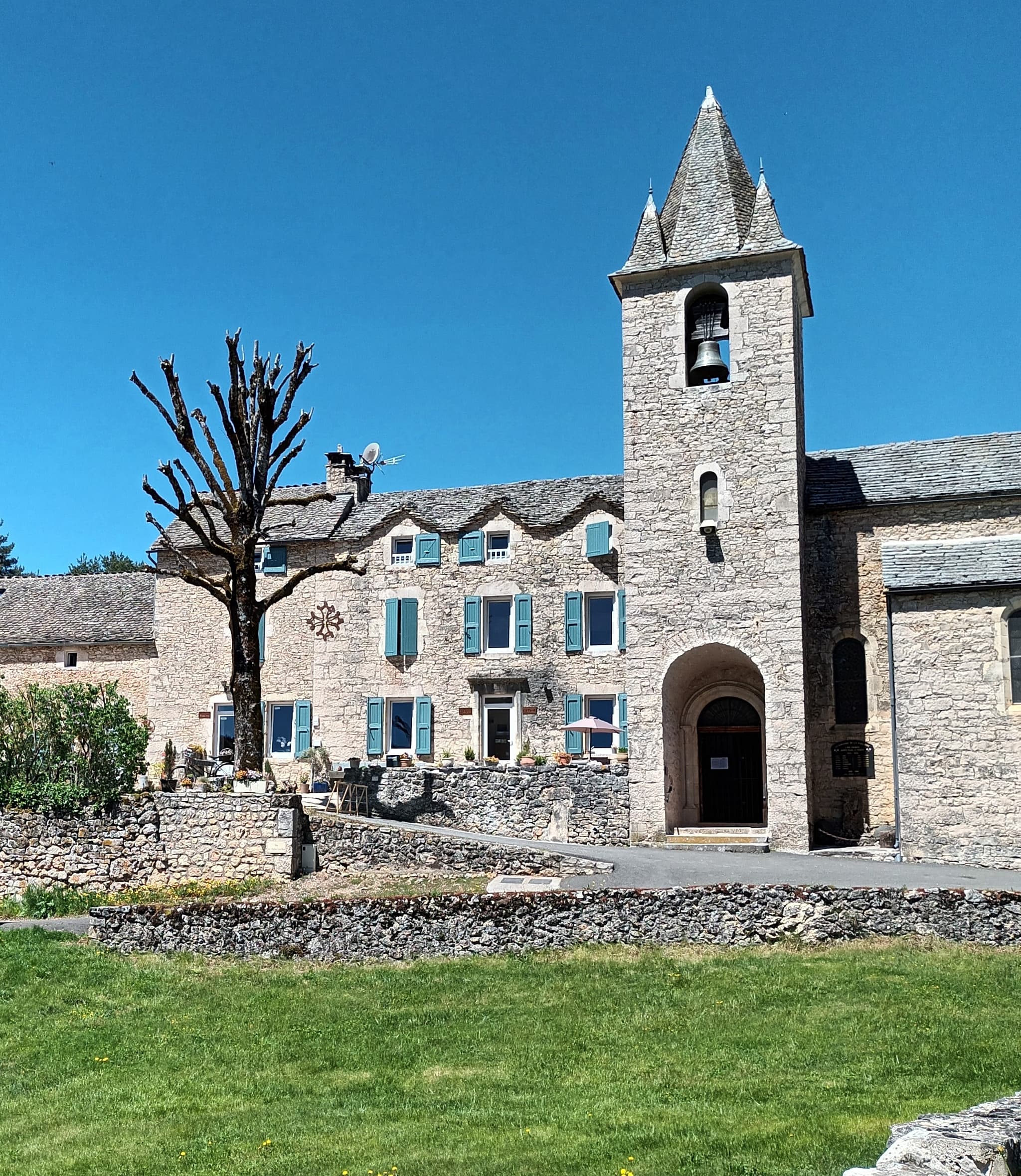 Vue ensemble devant