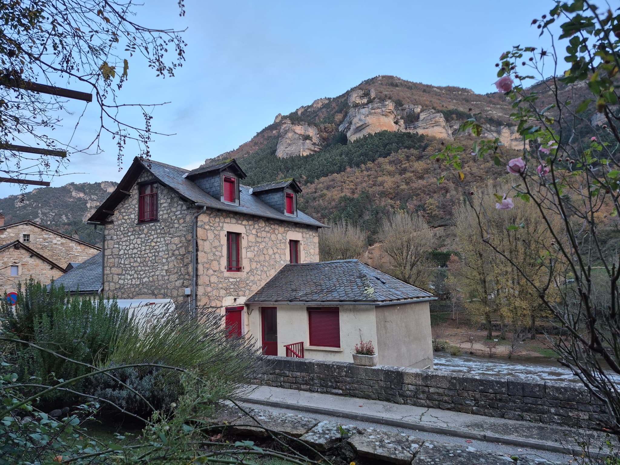 Vue maison Game of Tarn, gîte au coeur des Gorges du Tarn