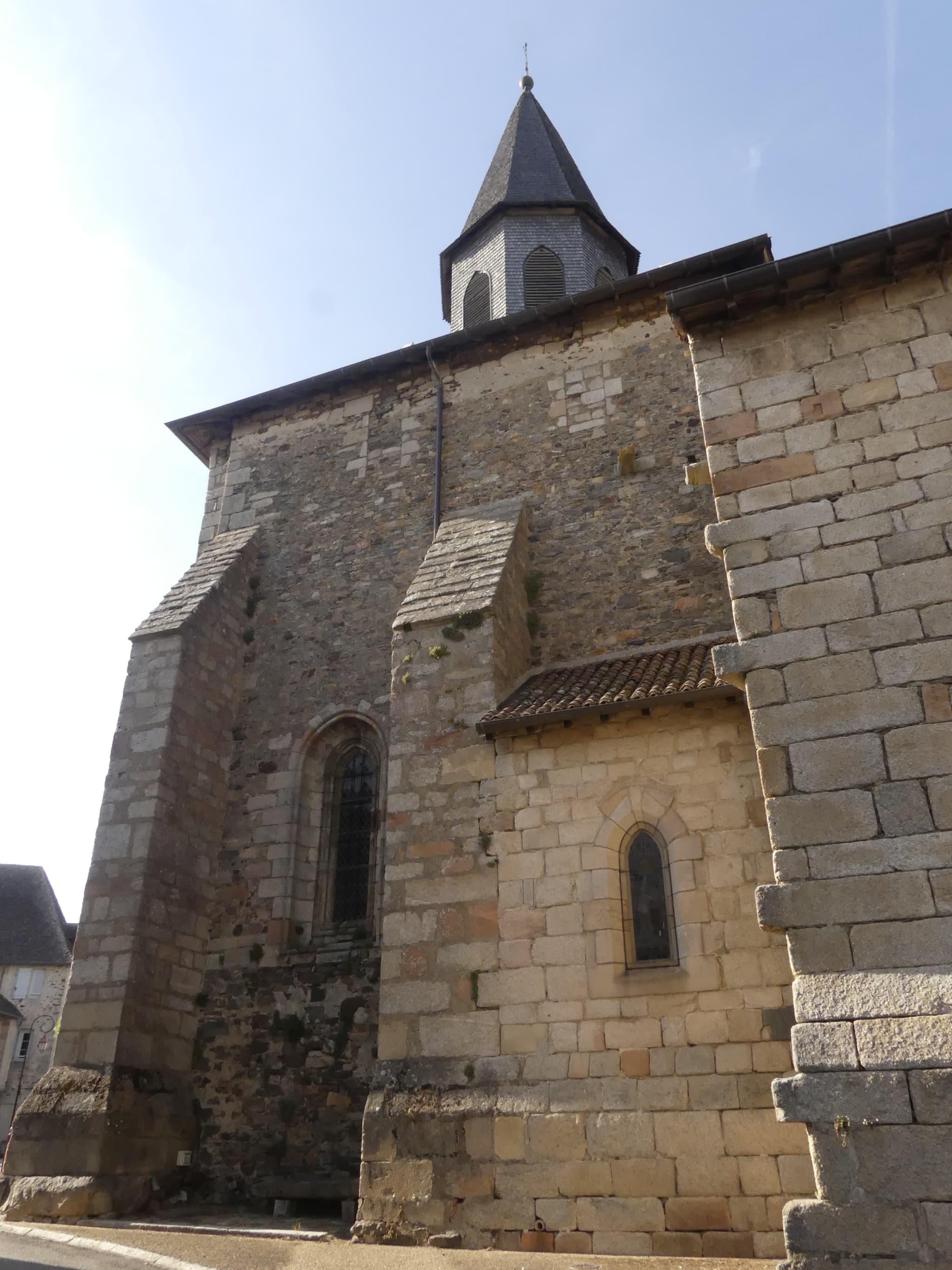 Collégiale fortifiée de St Germain Les Belles