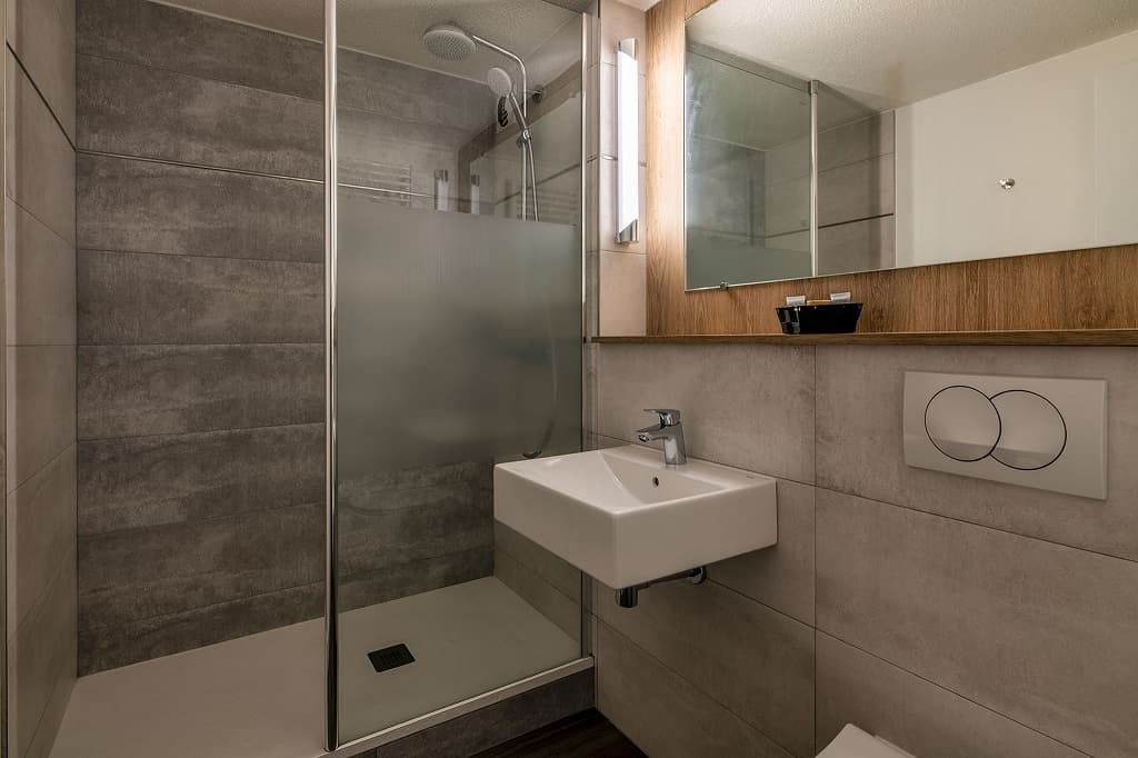 Hotel le Cyrano salle de bain