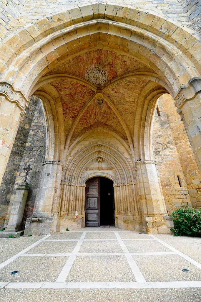 Geaune église porche intérieur