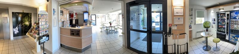 Panorama de la salle du petit-déjeuner