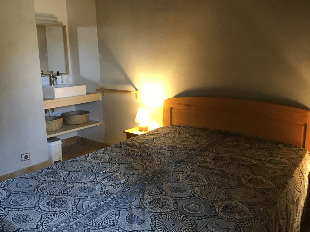 Location Apouey F. 2020