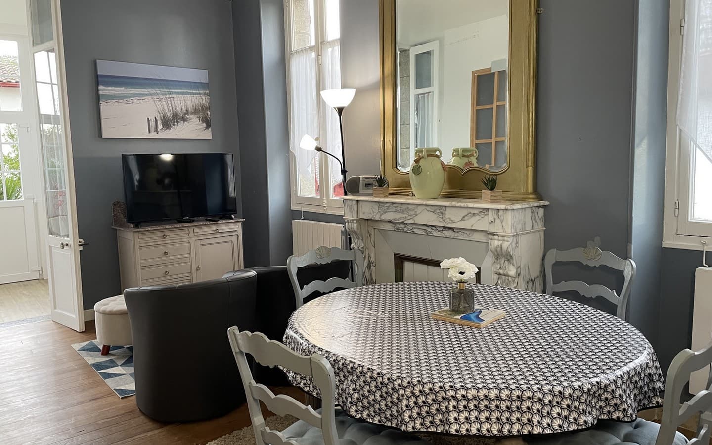 Lamothe salon