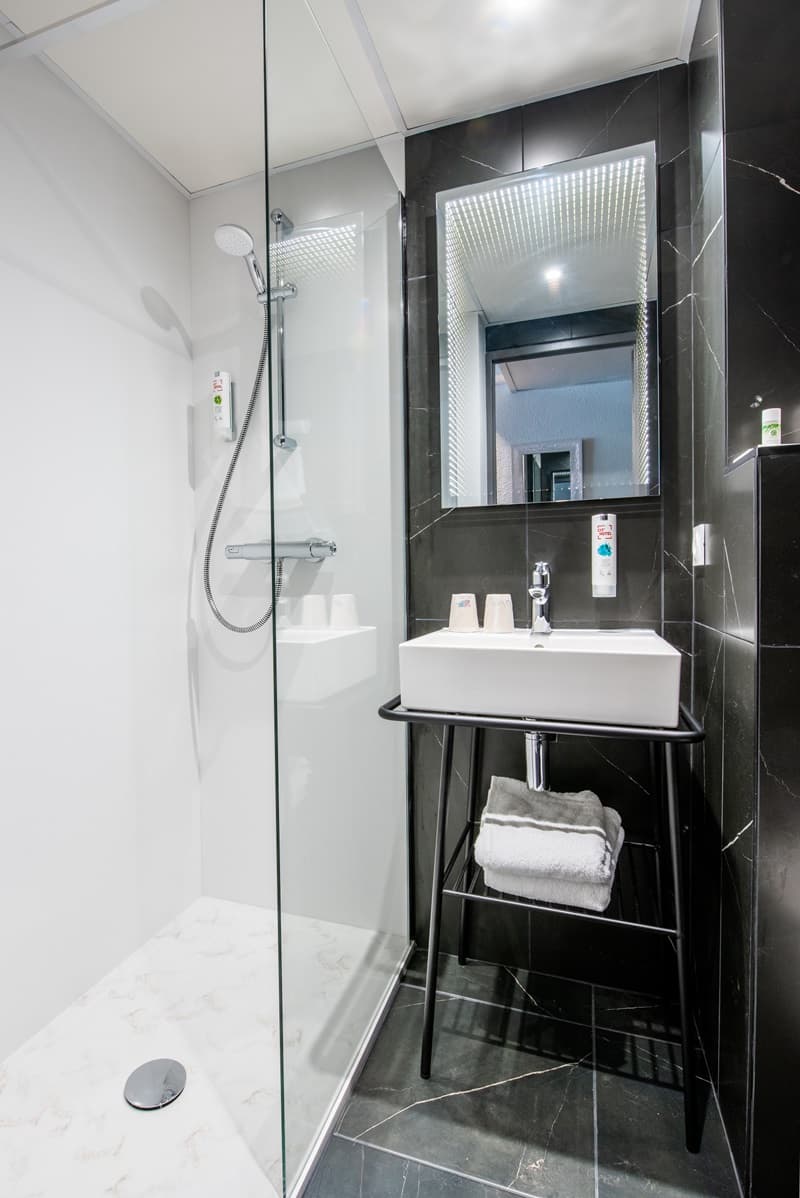 AGEN_STIM OTEL CHAMBRE