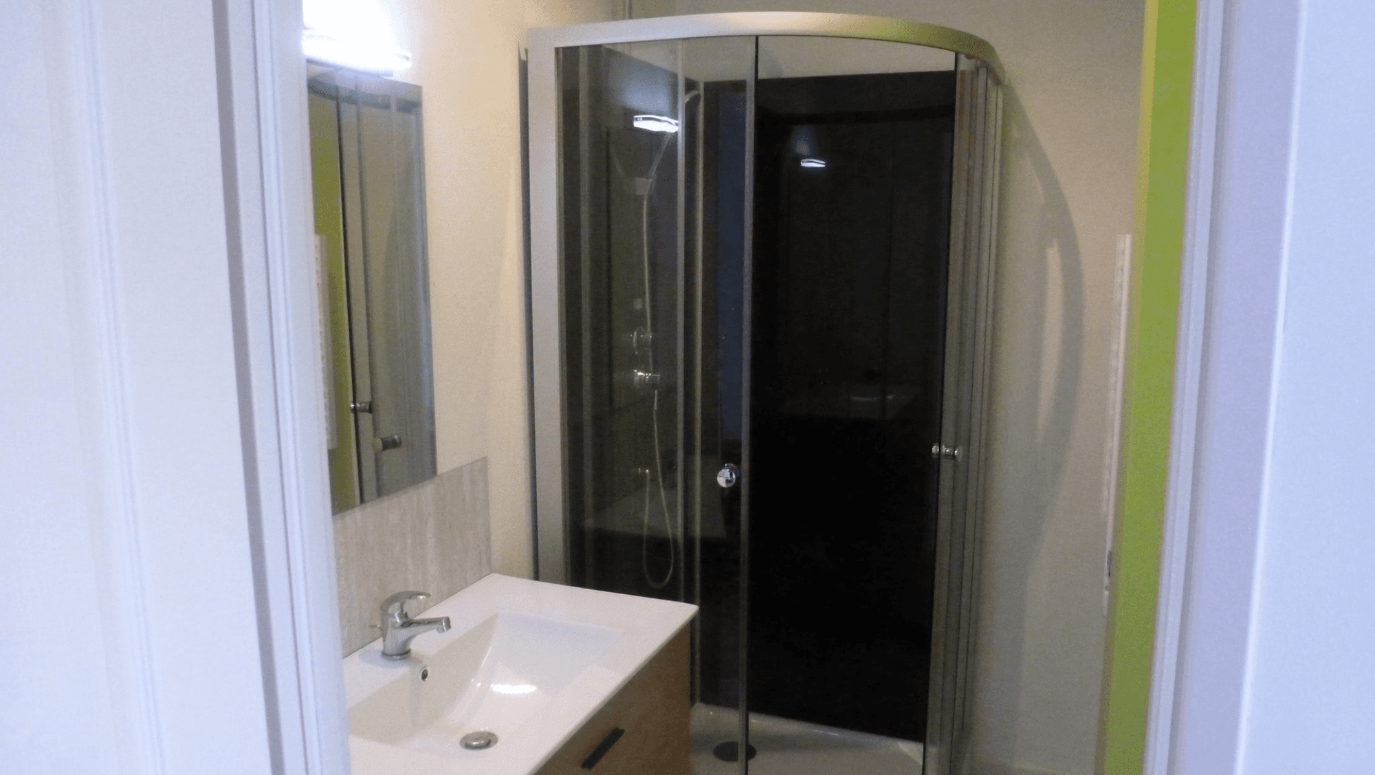 Salle de douche lavabo/WC