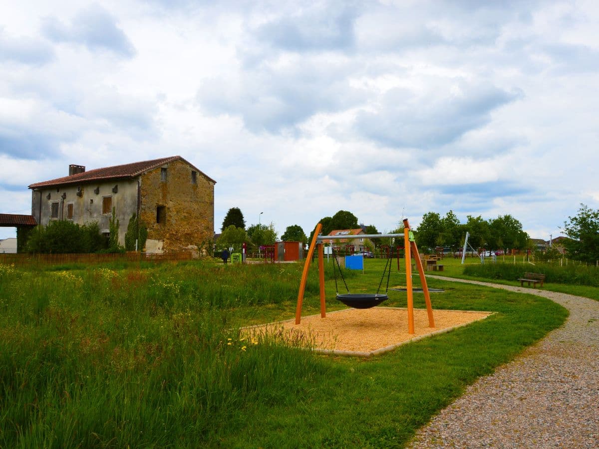 Aire de jeux - Parc du Vallon des Granges - Châlus