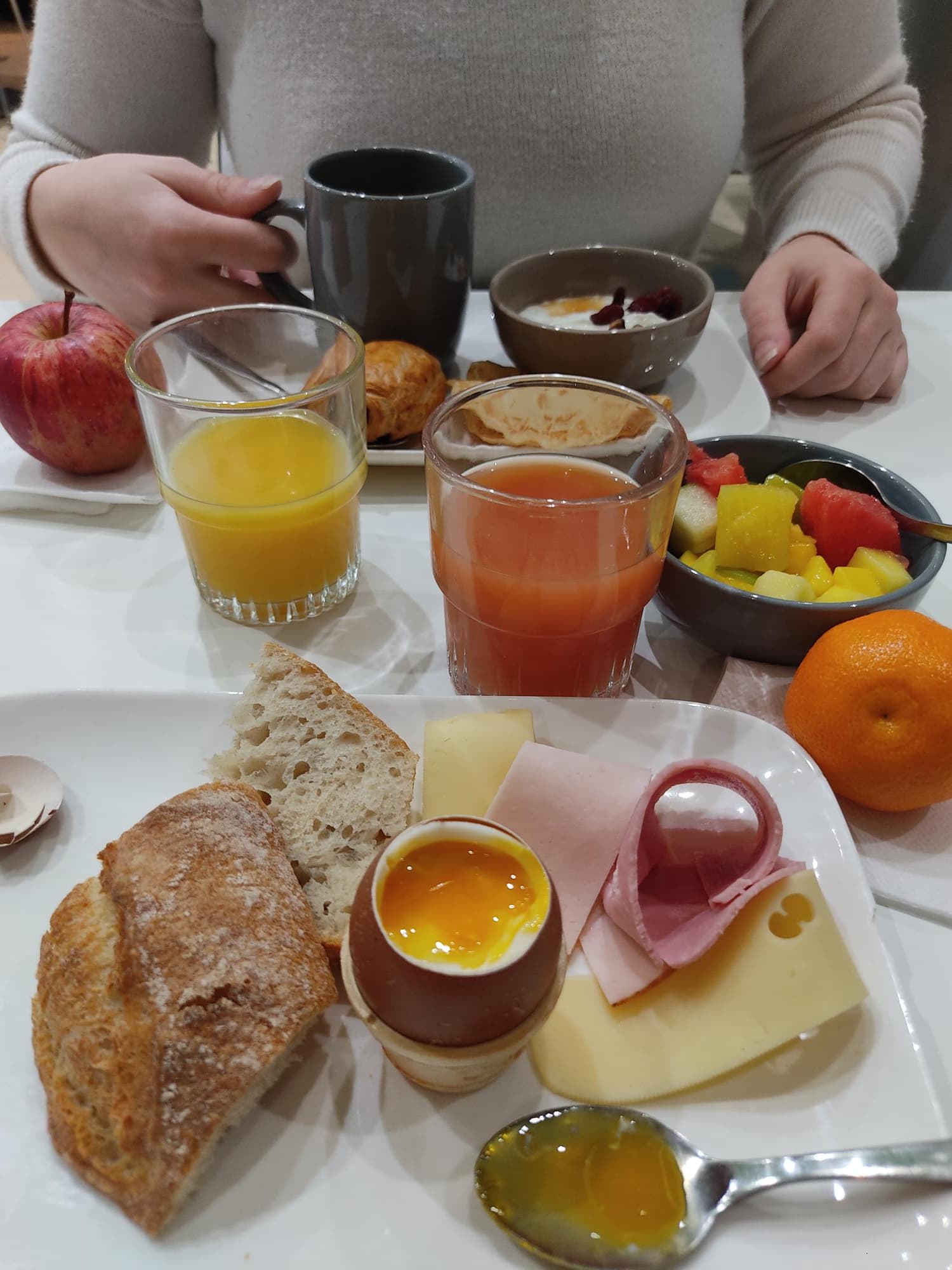 Petit-déjeuner au Grand Hôtel Niort centre