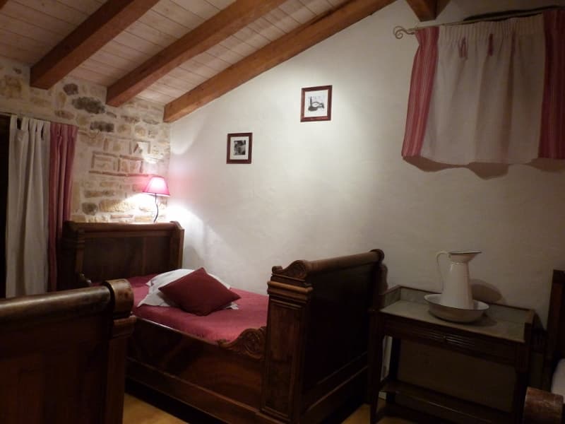 10 CHAMBRE 4.bis jpg