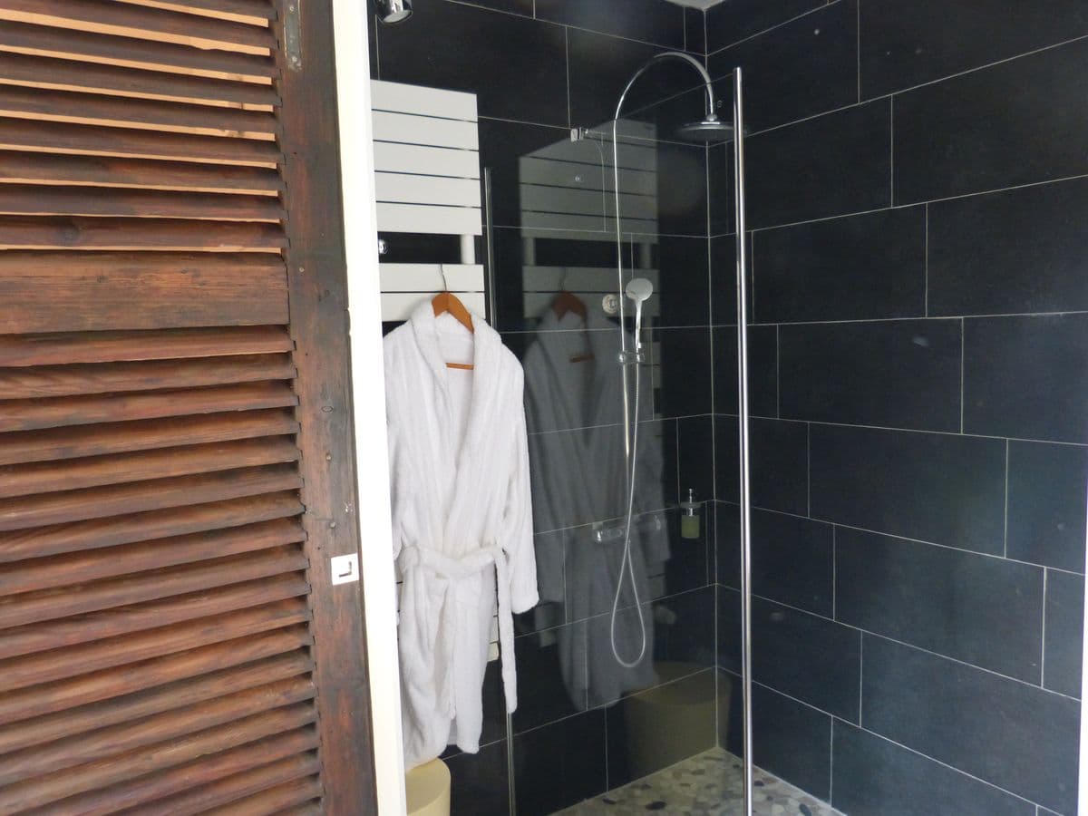 10 Chambre 2 douche