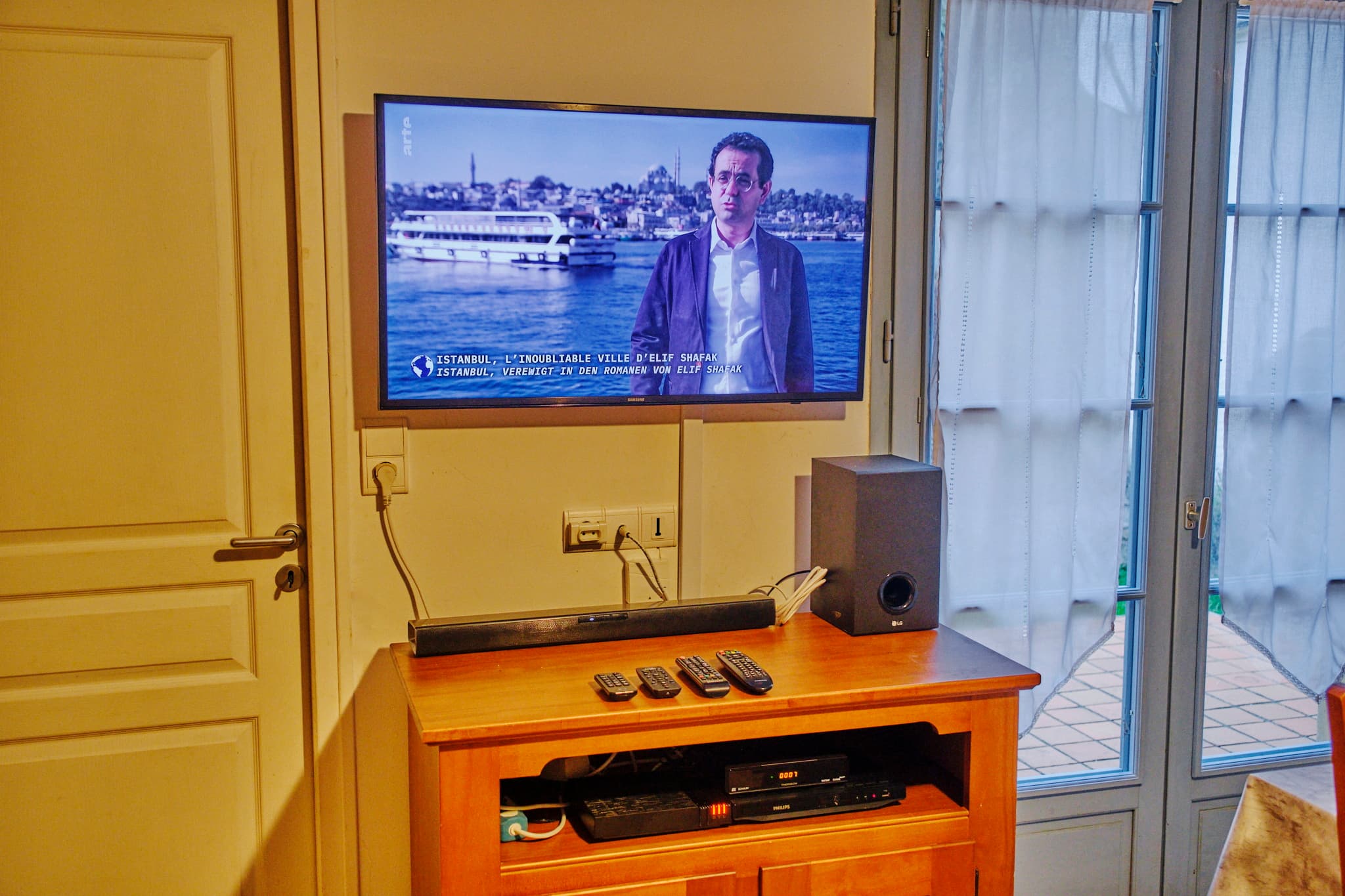 Un espace connecté à la fibre complet
