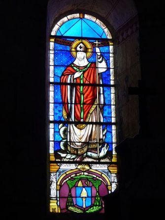 Gourgé_église_vitrail BD.JPG_2