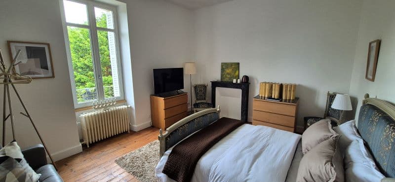 12 CHAMBRE ROMARIN