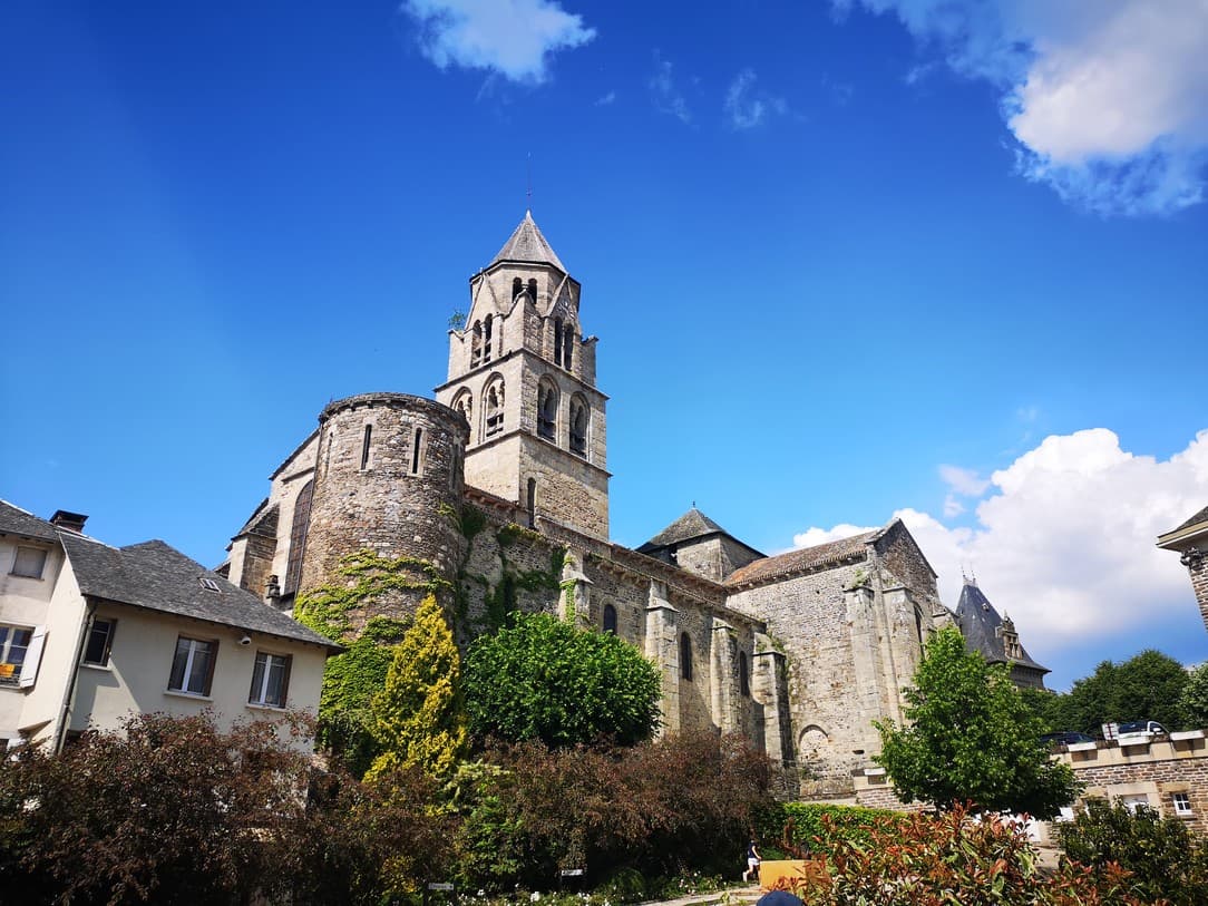 Uzerche - abbatiale Saint-Pierre_1