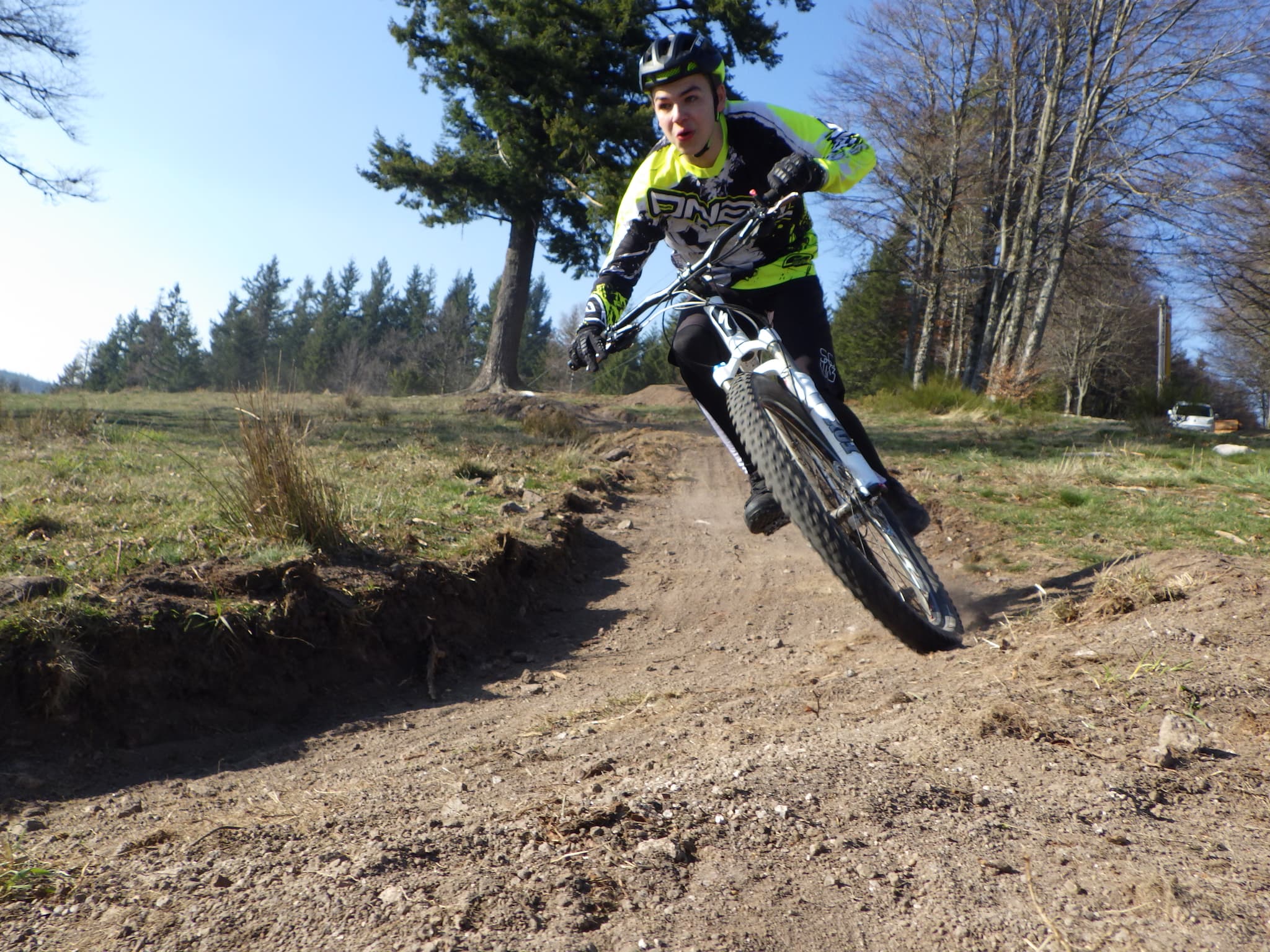 Piste de descente VTT du Mont Bessou_1
