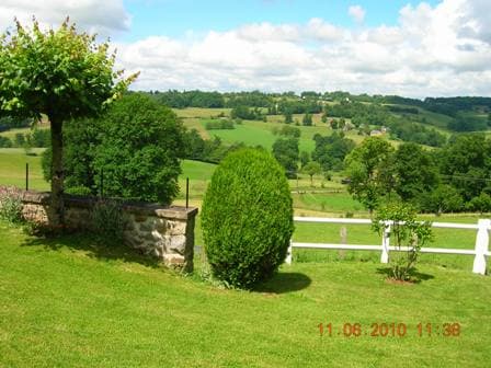 Location Clévacances VIGNAL - Saint Hilaire Peyroux. Correze extérieur campagne 3_3