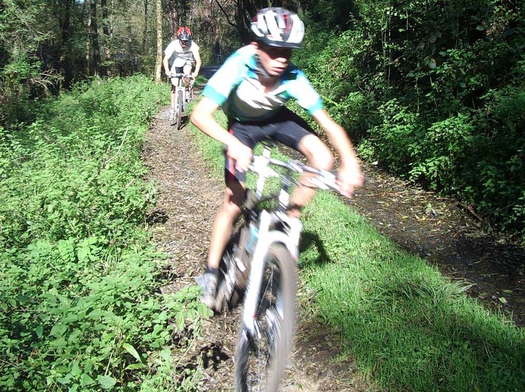 VTT et vélos électriques : BASE Sports Loisirs Vézère_1