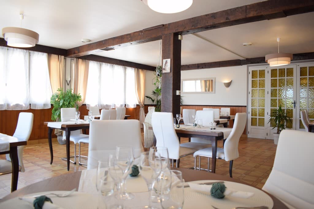 Restaurant Source de la Vallée sur Sadroc