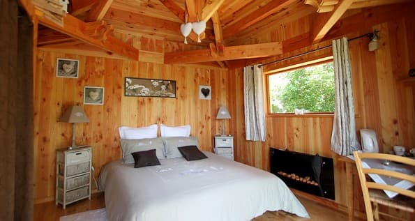 Gite : Domaine de la vergnolle cabane sur l'eau_3