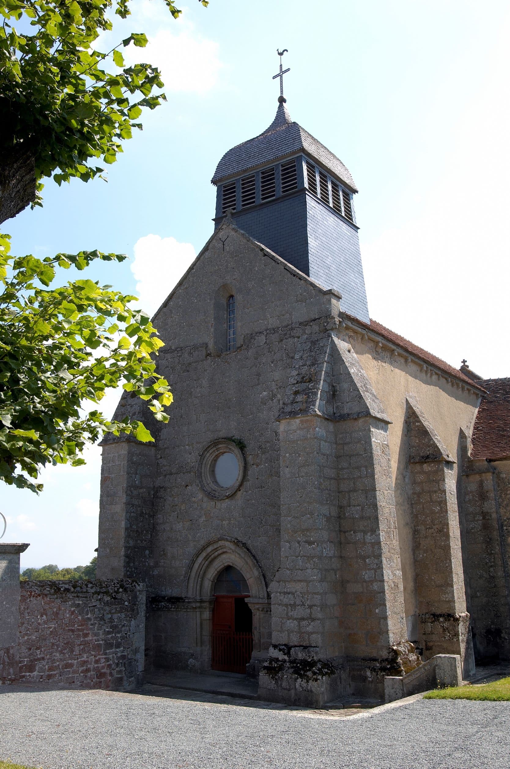 L’Église Saint-Pierre-ès-Liens du XIIe siècle_1