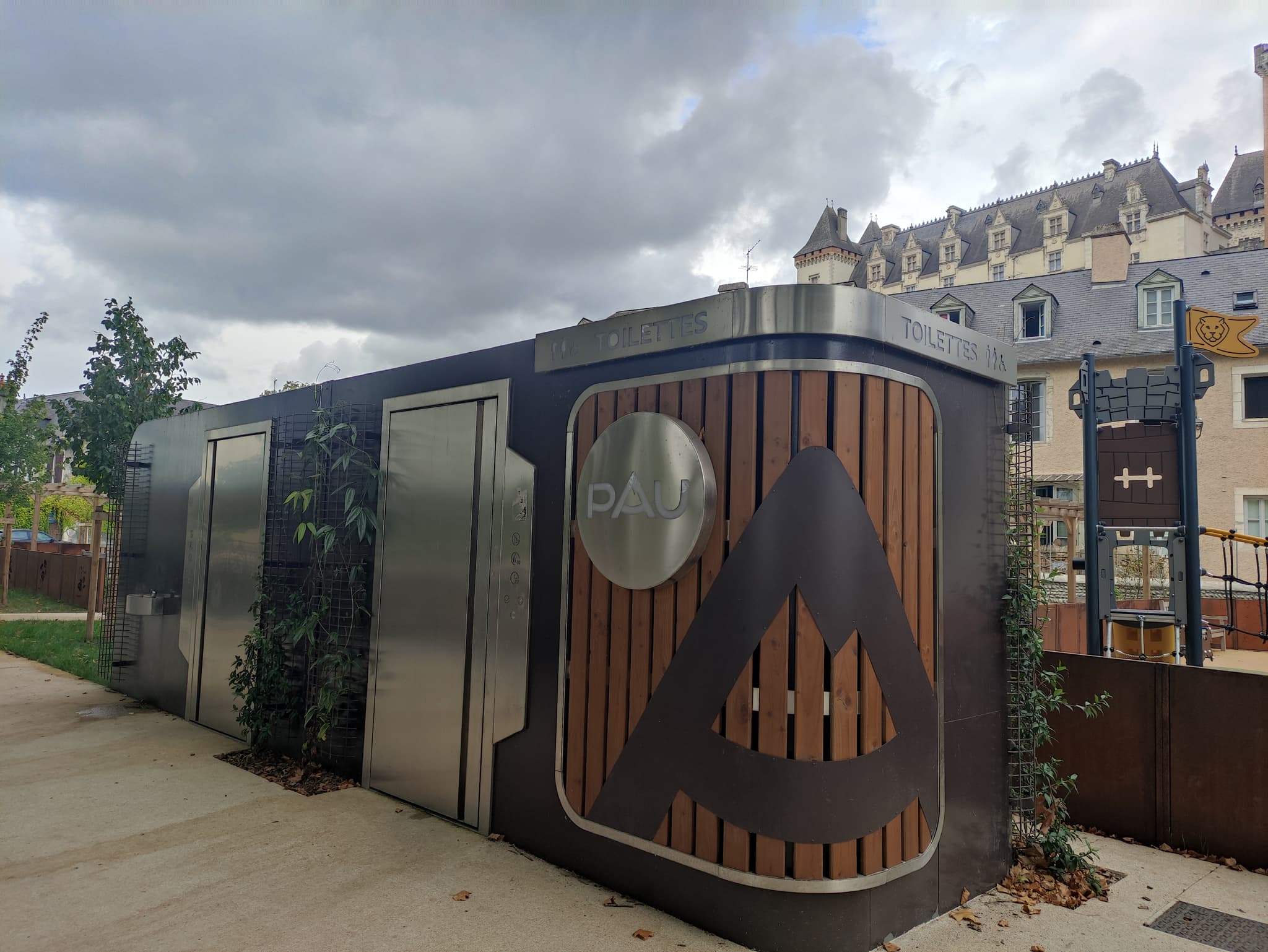 Toilettes Jardins médiévaux