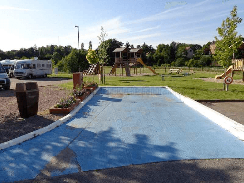 Aire d'accueil camping-car_2