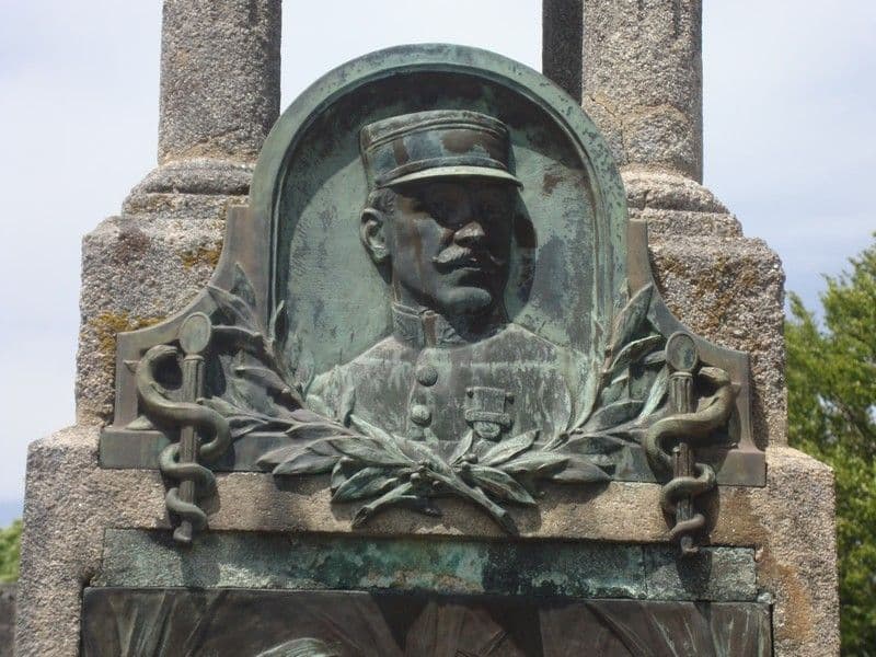 Tombe du Dr Mallet_3