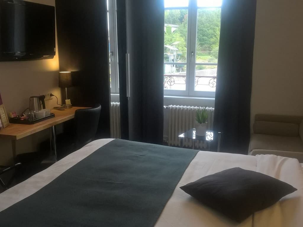 Hôtel restaurant Le Relais du Taurion chambre