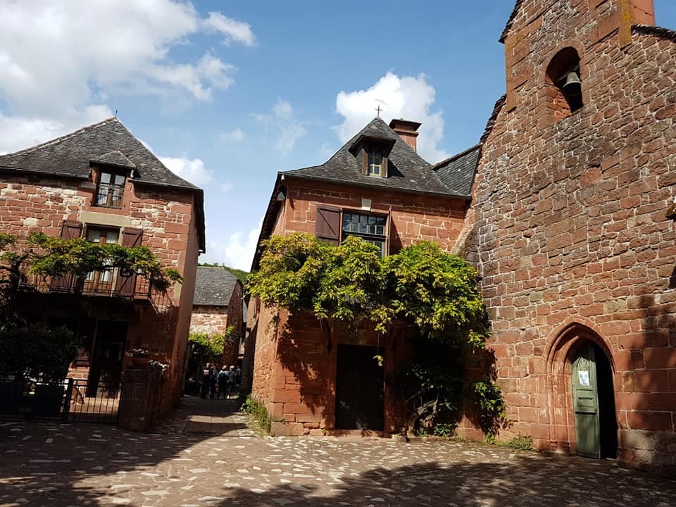 Collonges-la-Rouge : un des Plus Beaux Villages de France_21